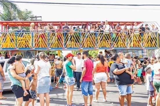 Foto 4 de 8 — De Graça: festa Infantil resgata brincadeiras e leva alegria as crianças do bairro Maria Luiza